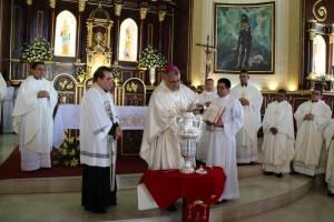 Misa Crismal en la catedral San Juan Bautista de Chitré