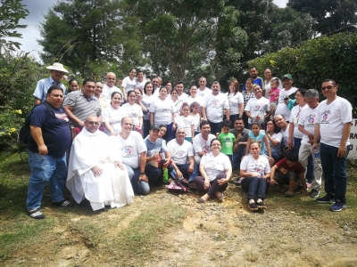 Pastoral familiar de Llano Bonito se reúne en Las Minas